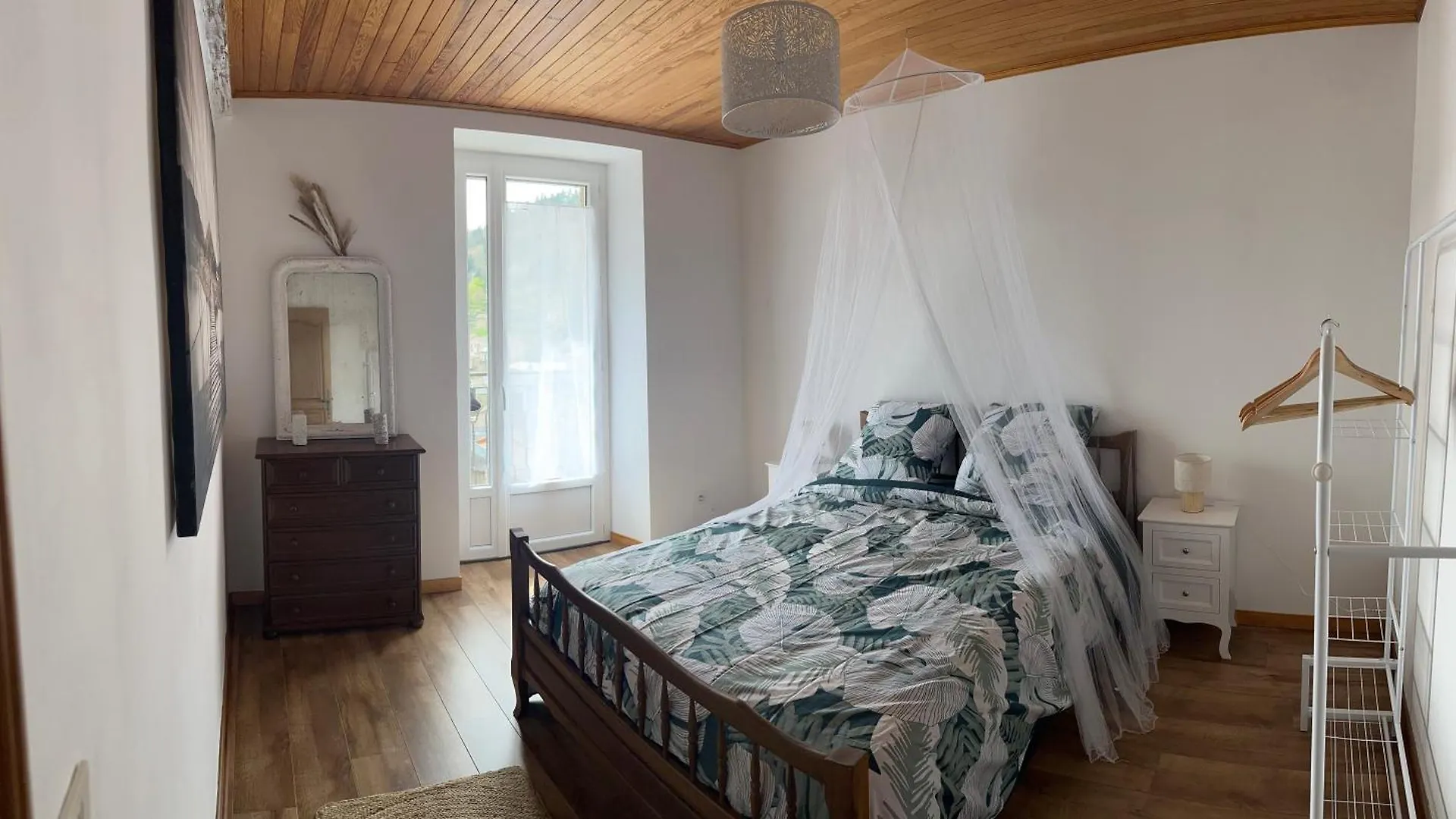 Holiday home L'Hacienda, Maison De Caractere Saint-Martin-de-Valamas